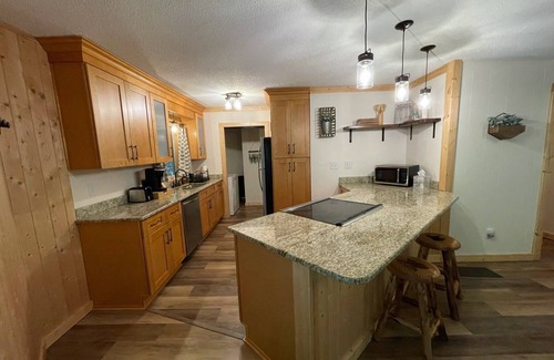 Brevard Cabina | Spacious Brevard Cabin w/ Views & Pool/Golf/Lake
