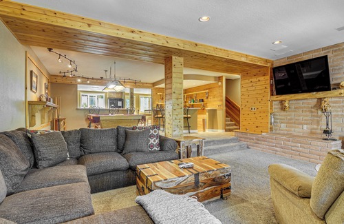 Brian Head Apartamento | Spacious Brian Head Mtn Getaway w/ Hot Tub!