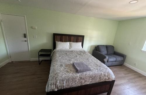 East Palo Alto Casa | Spacious bright room in Prime Silicon valley location