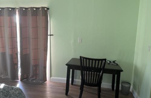 East Palo Alto Casa | Spacious bright room in Prime Silicon valley location