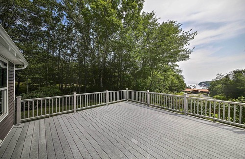 New Harbor Casa | Spacious Bristol House w/ Deck & Harbor Views!