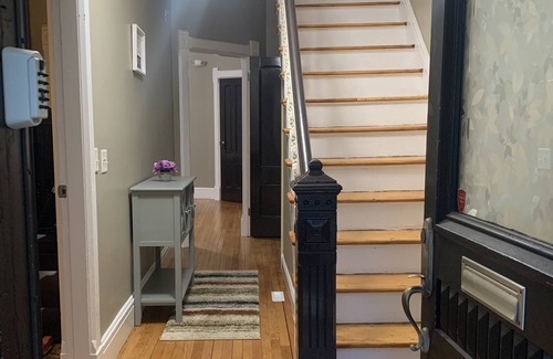 Metro Center Casa | Spacious brownstone in historic Downtown