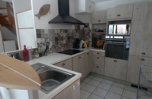 Gruissan Cabina | Spacious bungalow, T3, roof terrace, swimming pool, Wifi, lagoon, near beach