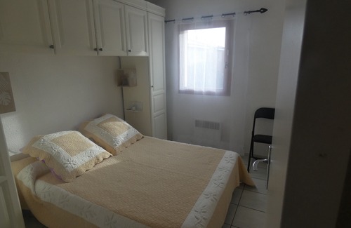 Gruissan Cabina | Spacious bungalow, T3, roof terrace, swimming pool, Wifi, lagoon, near beach