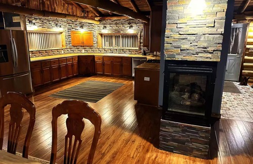 Wabeno Cabina | Spacious Cabin in the Northwoods