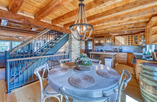 Woodland Park Cabina | Spacious cabin in the woods w/ a private hot tub, deck, & fireplace SUV needed