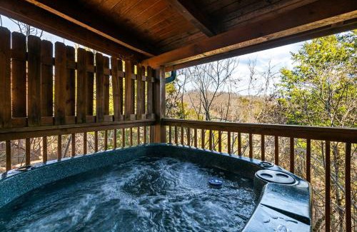 Sevierville Casa | Spacious Cabin Stay for 9 with Hot Tub Close to Town
