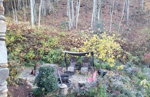 Hot Springs Casa | Spacious Cabin with Excellent Views/Hot Tub/Wi-Fi