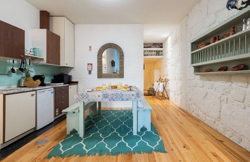 Lordelo do Ouro e Massarelos Apartamento | Spacious Captivating Flat | Terrace