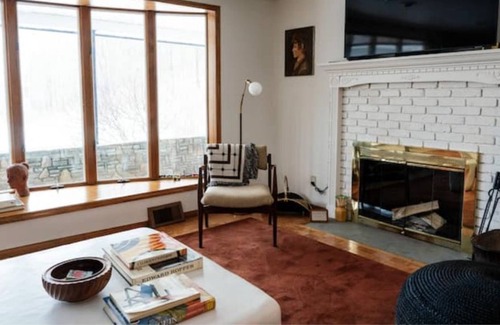 Roscoe Casa | Spacious Catskills Farmhouse w/Private Pond