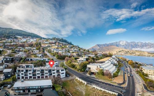 Queenstown Apartamento | Spacious Central Executive 4 Bedroom Apartment