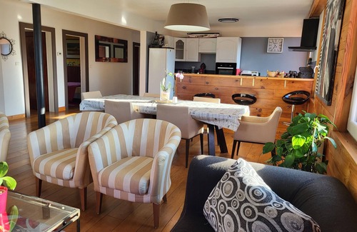 Mont-Saxonnex Apartamento | amplio apartamento tipo chalé en pueblo de Saboya 1000 metros Mont Saxonnex