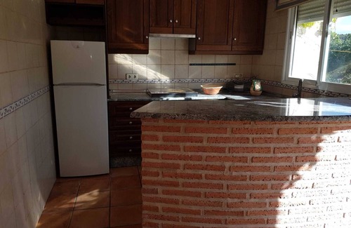 Provincia de Toledo Villa | CHALET AMPLIO CON PISCINA, CÓMODO Y CONFORTABLE A SOLO 2 KM. DE TOLEDO