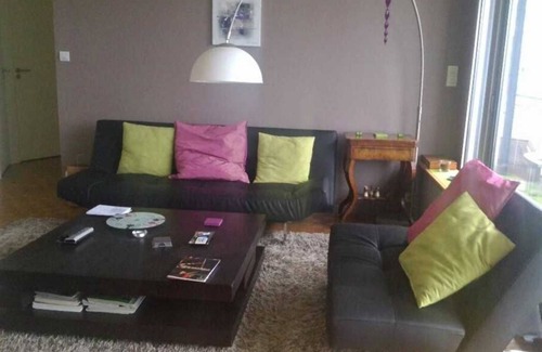 Palaiseau Apartamento | Spacious charming 2 br appt with balcony 20min to PARIS