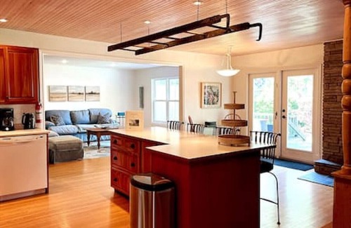 Wellington Casa | Spacious & Charming Century Home - Wellington