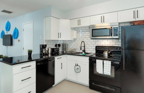 Carrboro Casa | Spacious & Charming ★ UNC Home ★ Monthly Townhome ★ Pet Friendly