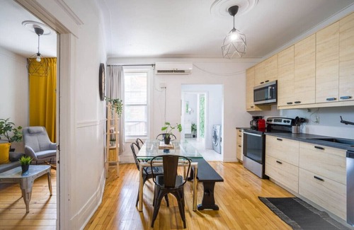 Sainte-Marie Apartamento | Modern & Spacious Stay – Perfect for Students & Families Near Metro