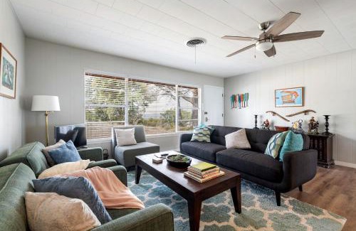 Oatmeal Casa | Spacious Chic Cabin with Private Yard in Marble Falls, Texas