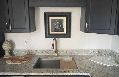 Geneva Casa | Spacious & Chic St. Charles/Geneva 3BR Apt -ideal for families & girls' getaways