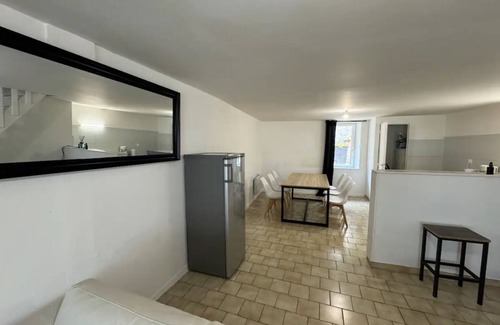 Migne-Auxances Apartamento | Spacious & close to Futuroscope