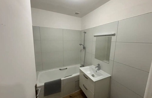 Migne-Auxances Apartamento | Spacious & close to Futuroscope