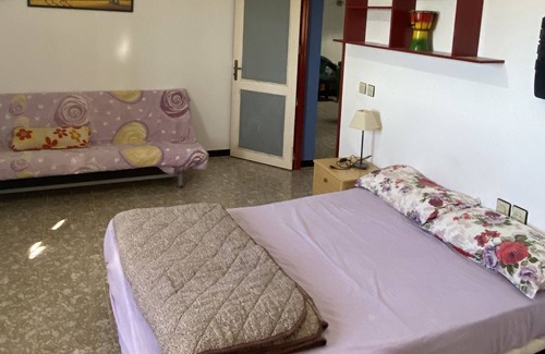 Bni Chiker Apartamento | Spacious Coastal Retreat: Beach, Forest Sunset Views, Perfect for Family& Friend