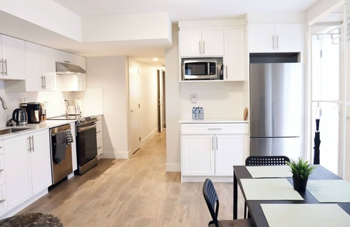 North Vancouver Casa | Spacious Comfortable Suite