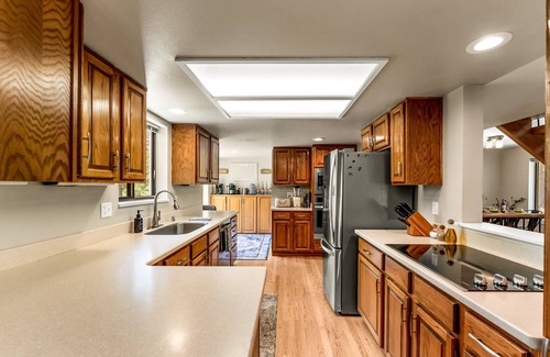 Monument Casa | Spacious Comfort in Scenic Monument