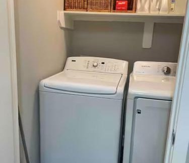 Foster Place Casa | Spacious & Comfortable 4BR near NRG Stadium
