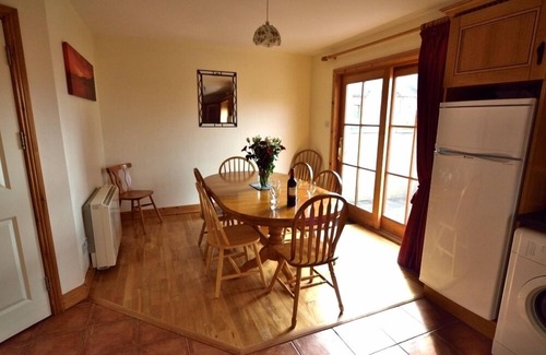 Dingle Casa | Espaciosa y cómoda casa de vacaciones en el corazón de Dingle