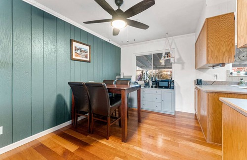 Longmont Casa | Spacious & Comfy ~ Close to Everything ~ Backyard!