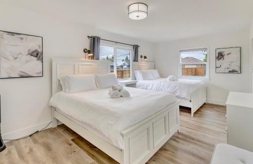 South Tacoma Casa | Spacious Comfy Home 2br, 2ba with AC, Pet Friendly
