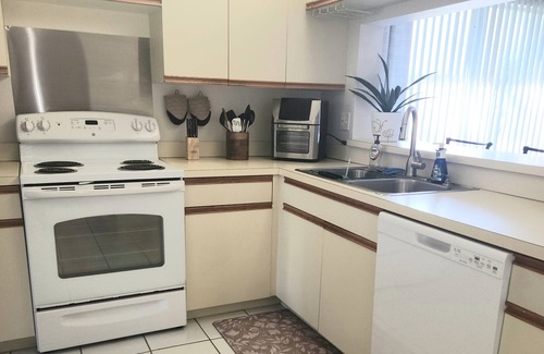 North Naples Condominio | Spacious condo in North Naples. 9 min drive to the beautiful beach-pool onsite