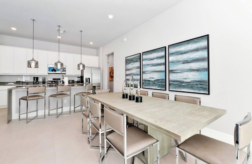 Reunion Hotel | Modern Luxury Condo with Resort Amenities near Disney - B6 #126