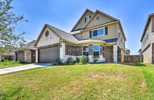 College Park Casa | Spacious Conroe Home - 6 Mi to The Woodlands!