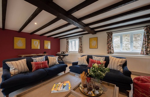 West Down Casa | Spacious converted barn with large garden and hot tub - 10mn from surfing beach!