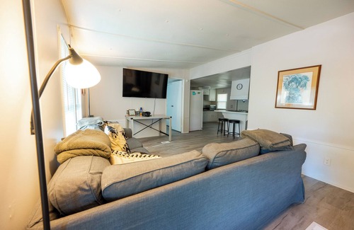 Aiken Cabaña | Spacious Cottage, Near Augusta Masters, DT Aiken, USCA, Sav River Site.
