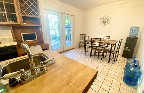 Algoma District Cabaña | Spacious Cottage On Lake with Beach, Fire Pit, Kayaks, Pedal Boat & More!!