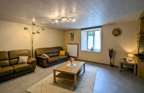Han-les-Juvigny Cabaña | Apartamento rural encantador con vistas y terraza, hasta 8 personas