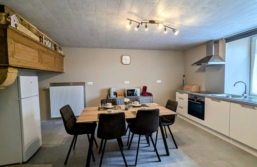 Han-les-Juvigny Cabaña | Apartamento rural encantador con vistas y terraza, hasta 8 personas
