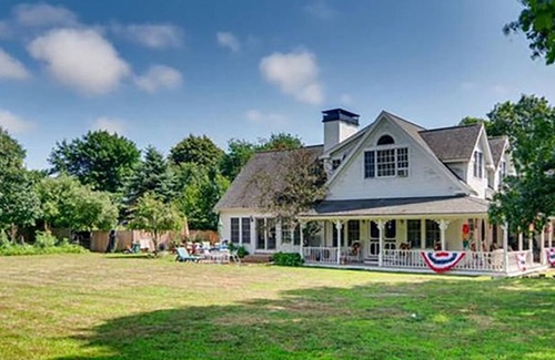 West Tisbury Casa | Spacious Country Home centrally located on the island of Martha's Vineyard.