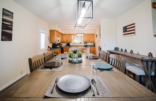 Sidney Casa | Spacious Country Home w/ Hot Tub, near Colby/Thomas
