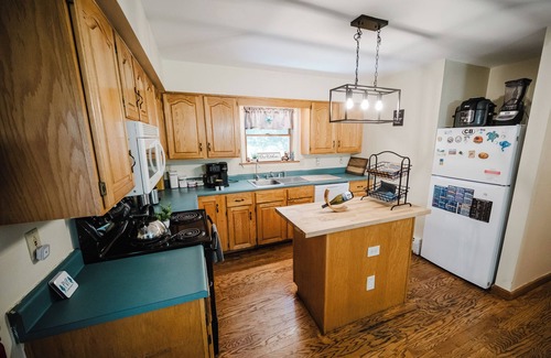 Sidney Casa | Spacious Country Home w/ Hot Tub, near Colby/Thomas