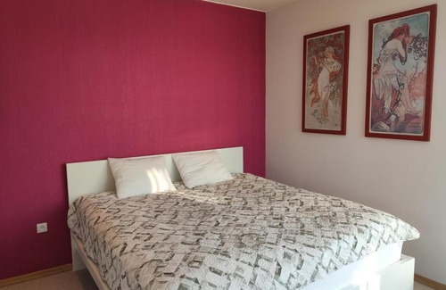 Kluoniskiai Apartamento | Spacious & Cozy Apartment with Forest View