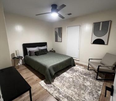 Columbus Casa | Spacious & Cozy - Close to Fort Moore - Pool Table