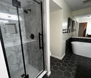 Columbus Casa | Spacious & Cozy - Close to Fort Moore - Pool Table