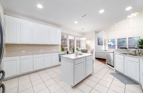 Valley Ranch Casa | Spacious Cozy Home in Central DFW–Perfect Location
