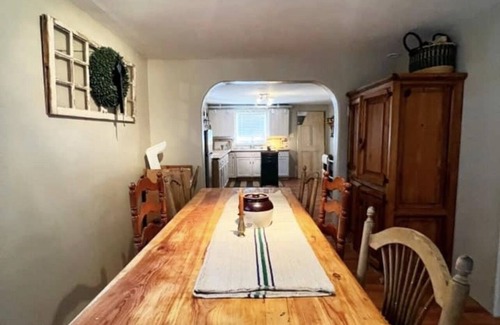 Questa Casa | Spacious cozy home, minutes from adventure both in Red River & Taos.