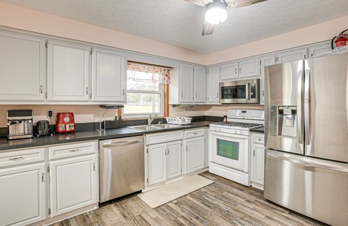Delaware Casa | Spacious Delaware Home w/ Game Room!