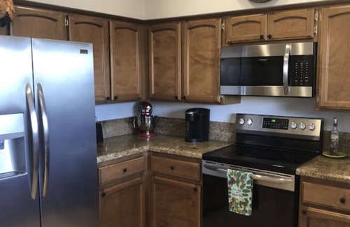 Central Scottsdale Condominio | Spacious desert retreat Luxurious Raquet Club Gated Community- Tennis,pools&more